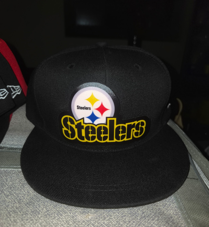 Pittsburg Steelers- Black Small Logo